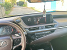 Lexus ES 2019 года