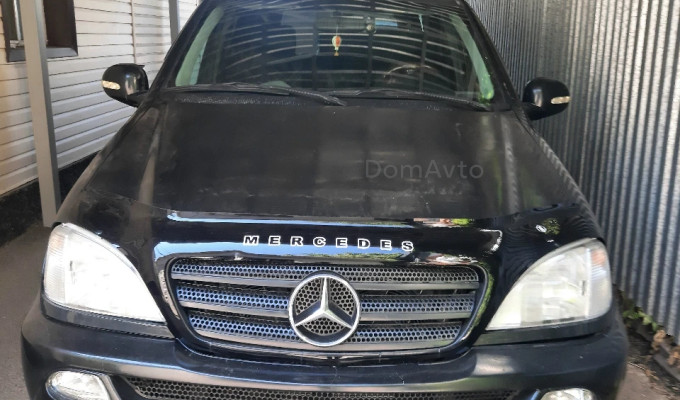 Mercedes-Benz ML-Класс 1998 года