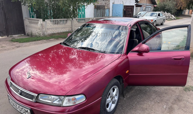 Mazda Cronos 1996 года