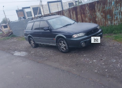 Subaru Legacy 1995 года