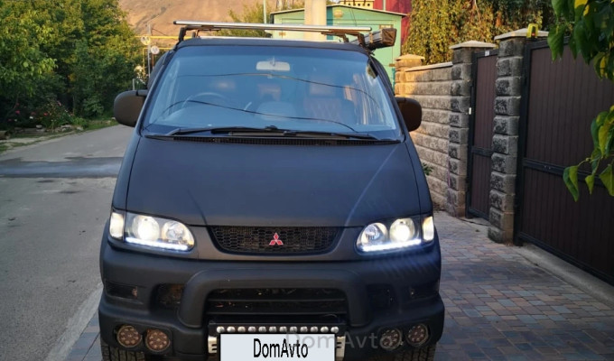 Mitsubishi Delica 1996 года
