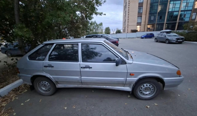 ВАЗ (Lada) 2114 2005 года