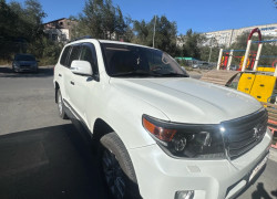 Toyota Land Cruiser 2012 года
