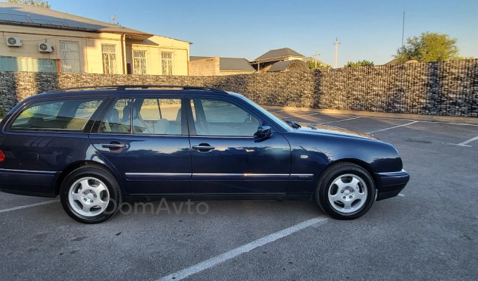 Mercedes-Benz E-Класс 1999 года