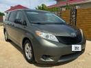 Toyota Sienna 2011 года