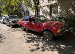 Mercedes-Benz E-Класс 1982 года