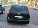Nissan Almera Tino 2003 года
