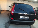 Nissan Almera Tino 2003 года