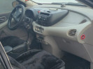 Nissan Almera Tino 2003 года