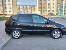 Nissan Almera Tino 2003 года
