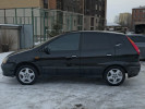 Nissan Almera Tino 2003 года