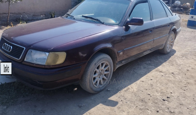 Audi 100 1992 года