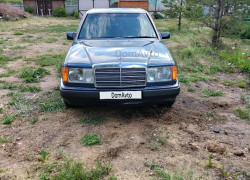 Mercedes-Benz E-Класс 1992 года