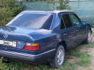 Mercedes-Benz E-Класс 1992 года