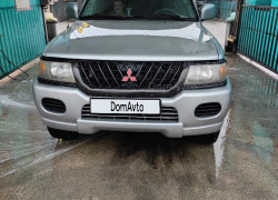 Mitsubishi Montero Sport 2000 года