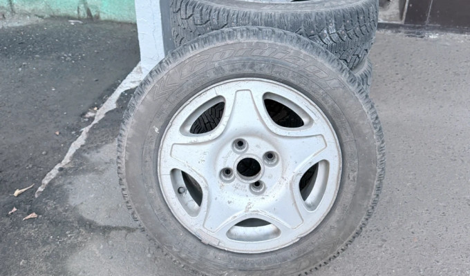 Продам диски в сборе зимняя резина