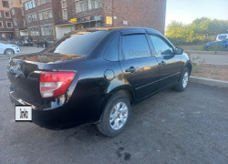 ВАЗ (Lada) Granta 2015 года