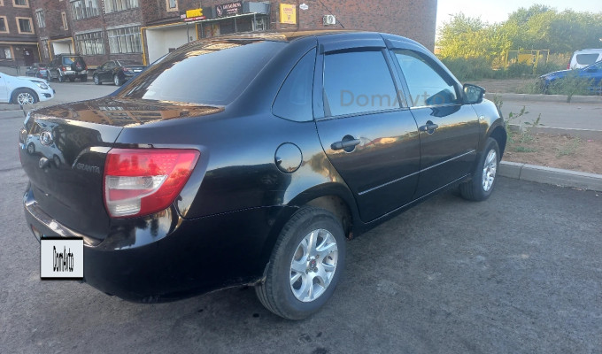 ВАЗ (Lada) Granta 2015 года