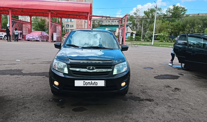 ВАЗ (Lada) Granta 2015 года