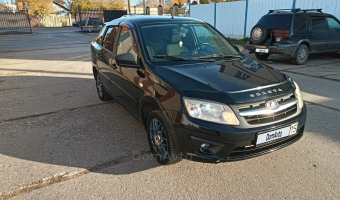 ВАЗ (Lada) Granta 2015 года