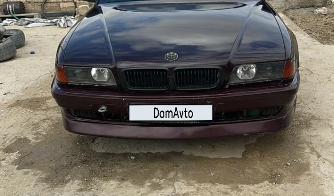 BMW 7 серия 1996 года