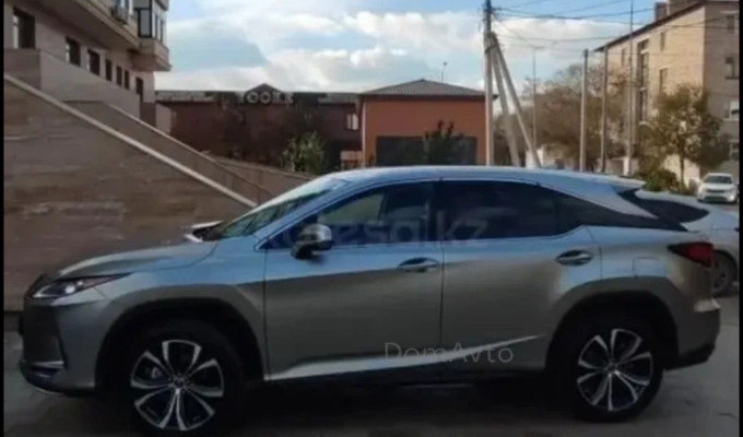 Lexus RX 2022 года