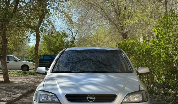 Opel Astra 2004 года