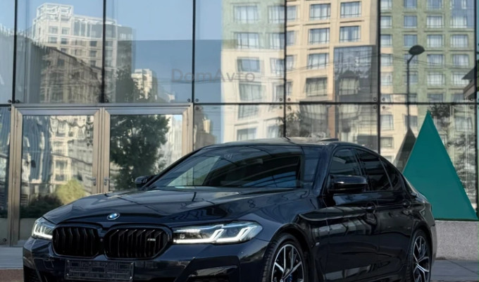BMW 5 серия 2023 года