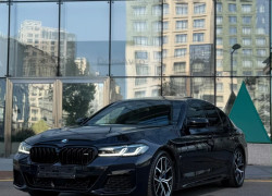 BMW 5 серия 2023 года