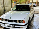 BMW 5 серия 1990 года