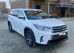 Toyota Highlander 2018 года