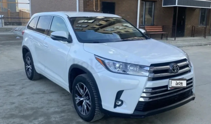 Toyota Highlander 2018 года