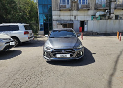 Hyundai Elantra 2016 года