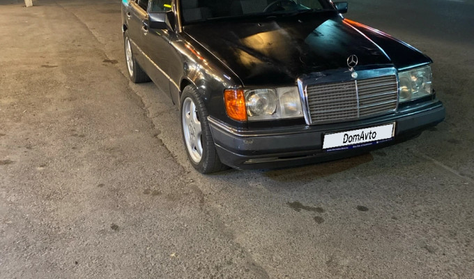 Mercedes-Benz E-Класс 1991 года