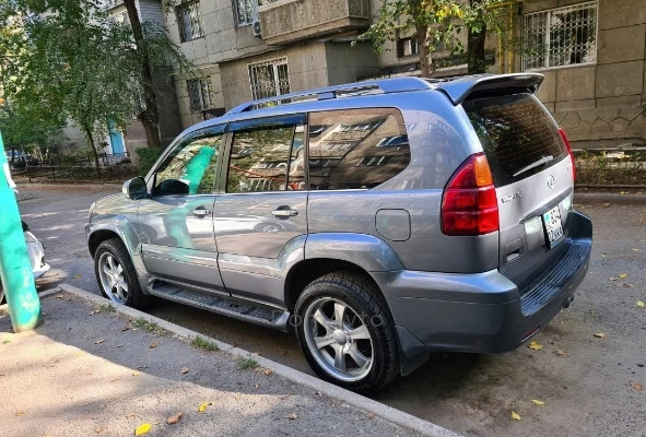 Lexus GX 2004 года