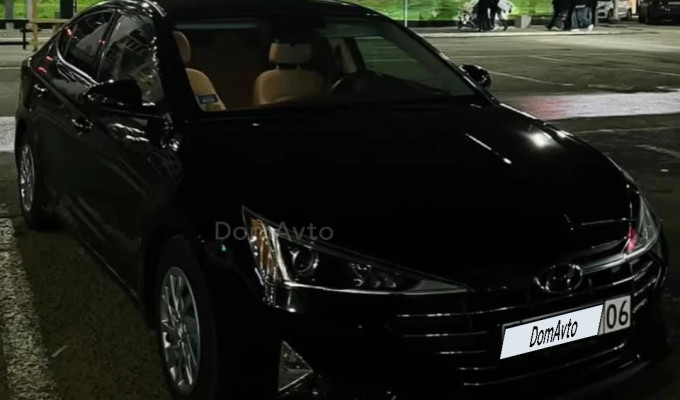 Hyundai Elantra 2019 года
