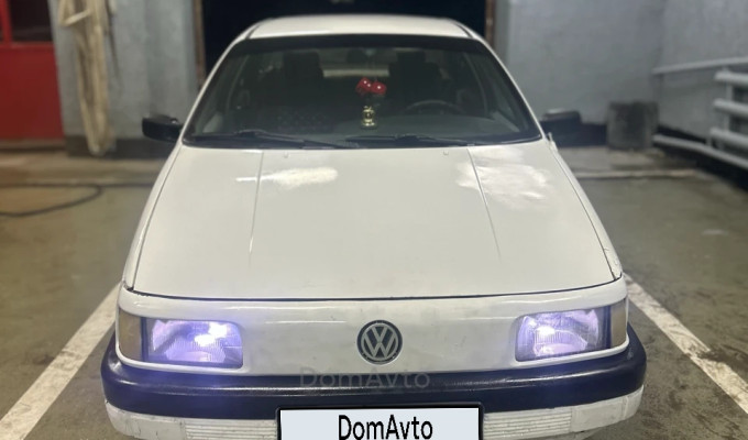 Volkswagen Passat 1992 года