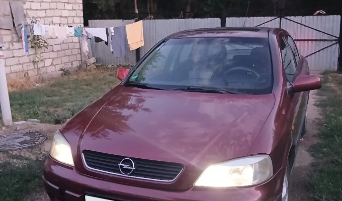 Opel Astra 1999 года