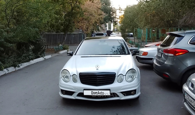 Mercedes-Benz E-Класс 2007 года