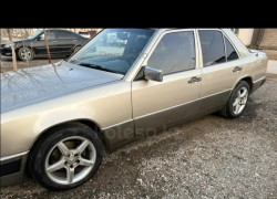 Mercedes-Benz E-Класс 1992 года