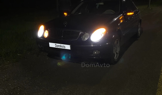 Mercedes-Benz E-Класс 2002 года
