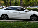 Hyundai Elantra 2024 года