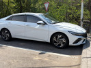 Hyundai Elantra 2024 года