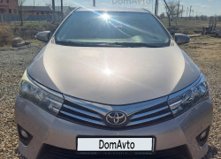 Toyota Corolla 2015 года