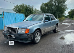 Mercedes-Benz E-Класс 1992 года