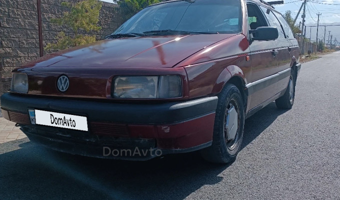 Volkswagen Passat 1992 года
