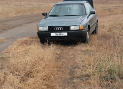 Audi 80 1990 года
