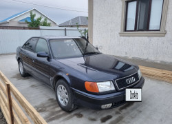 Audi 100 1993 года