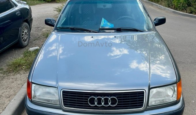 Audi 100 1992 года