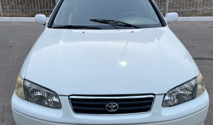 Toyota Camry 2001 года